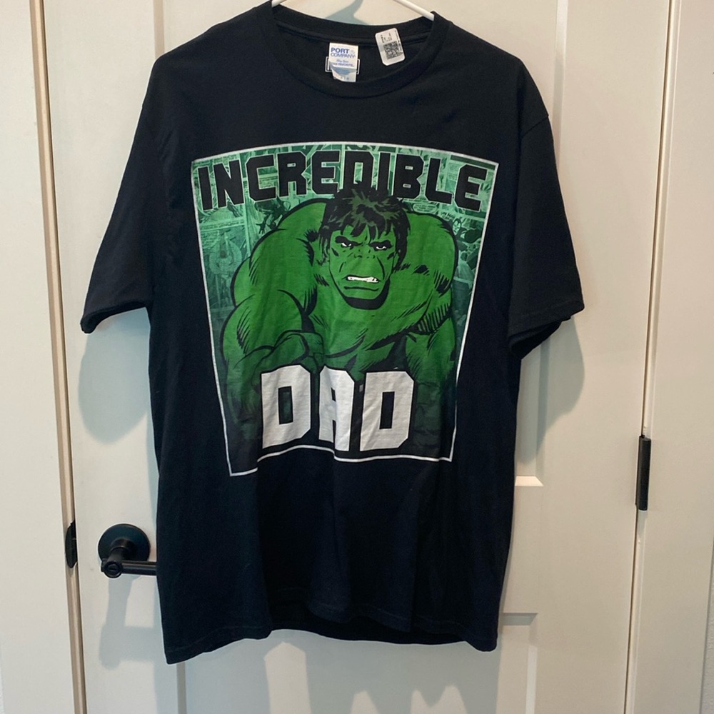Port & Company Ring Spun Short Sleeve Tee W/Hulk Design on Front. Black .